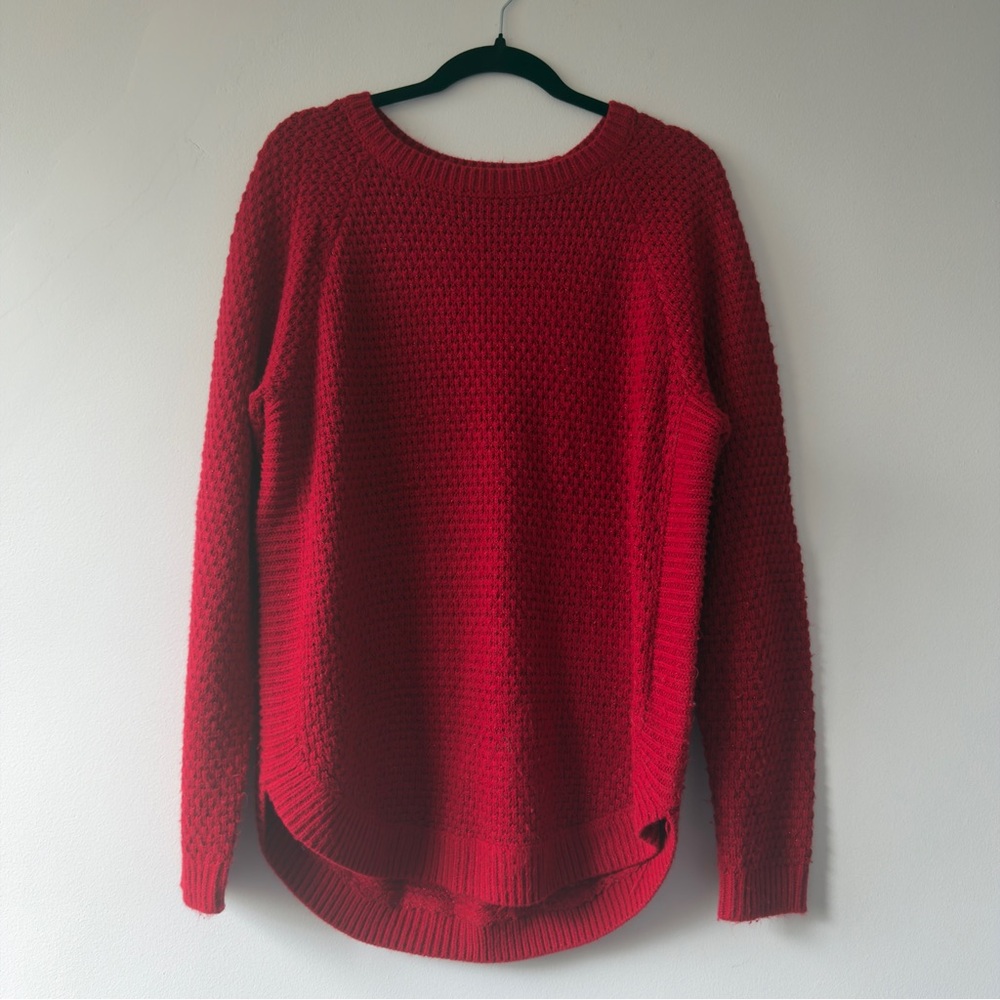 St‎ Johns Bay Red Waffle Knit Sweater XL Metallic Shimmer High Low Pullover